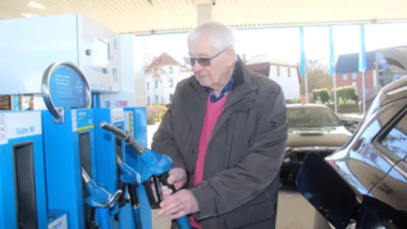 Neue Tankstellen-Regel: Spritpreise schnellen nur noch um 12 Uhr nach oben