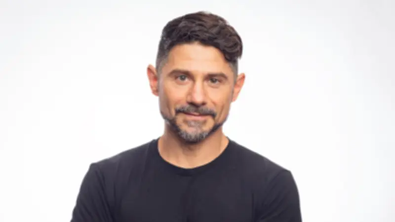 Nuno Alves: Chefredakteur der BILD-BOOK-Familie mit Fokus auf Fitness und Gesundheit