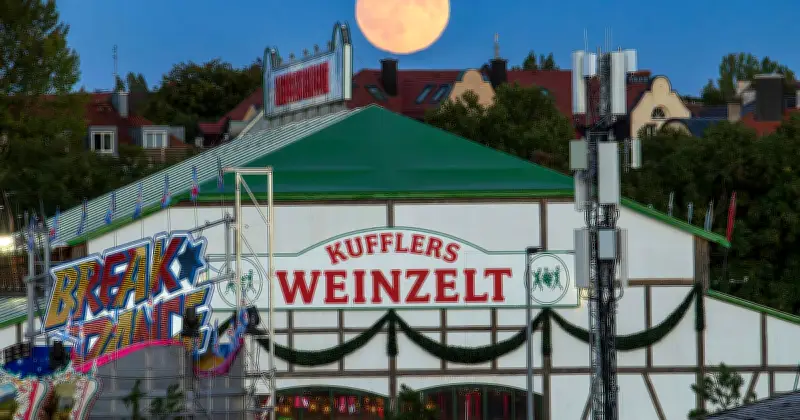 Oktoberfest verbietet Champagnerduschen ab 2026