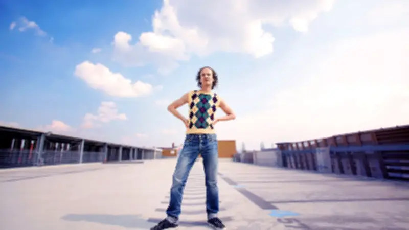 Olaf Schubert: Vom Komiker zum sanften Rebellen mit Pullunder-Power