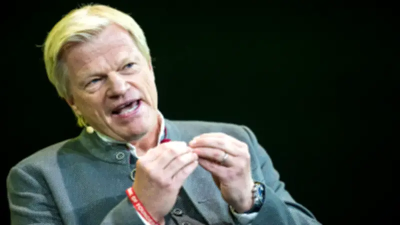 Oliver Kahn zweifelt an Thomas Müllers Eignung als Bayern-Boss