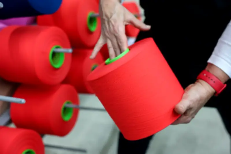 Ostdeutsche Textilarbeiter erhalten deutliche Lohnerhöhungen nach Tarifeinigung