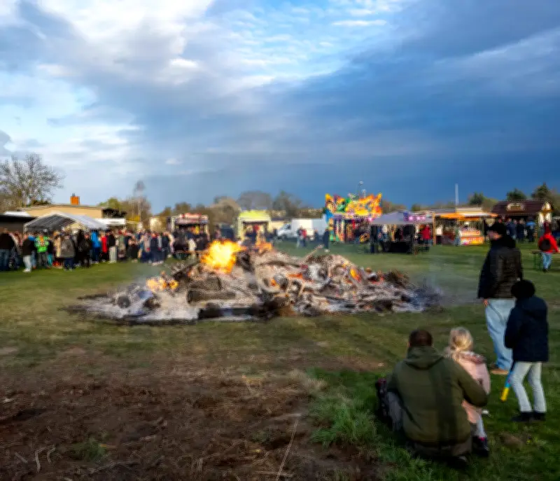 Osterfeuer-Streit in Kühnau: Umzug auf Sportplatz spaltet Dorfgemeinschaft