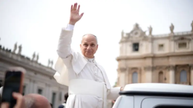 Papst Leo XIV. feiert erstmals Ostern: Neue Traditionen für die katholische Kirche