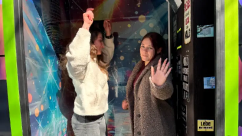 Party-Gondel im Harz: Kleinste Disco Deutschlands eröffnet in Thale