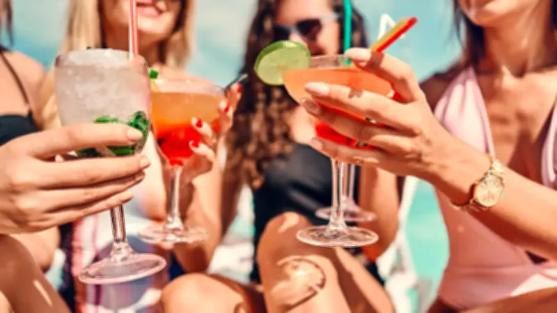 Partyurlaub weltweit: Die besten Alternativen zu Mallorca für junge Feierwütige