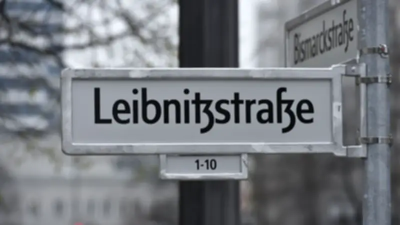 Peinliche Panne in Berlin: Leibnizstraße wird fälschlich zu Leibnitzstraße