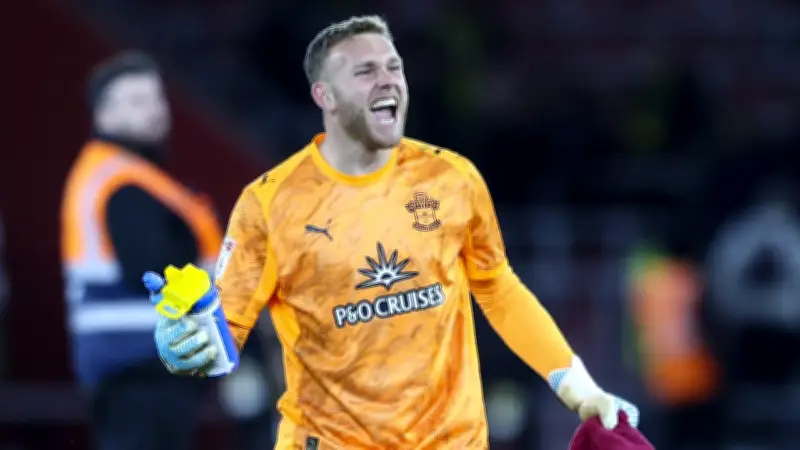 Peretz über Bayern-Zukunft: „Neuer meldet sich regelmäßig bei mir“