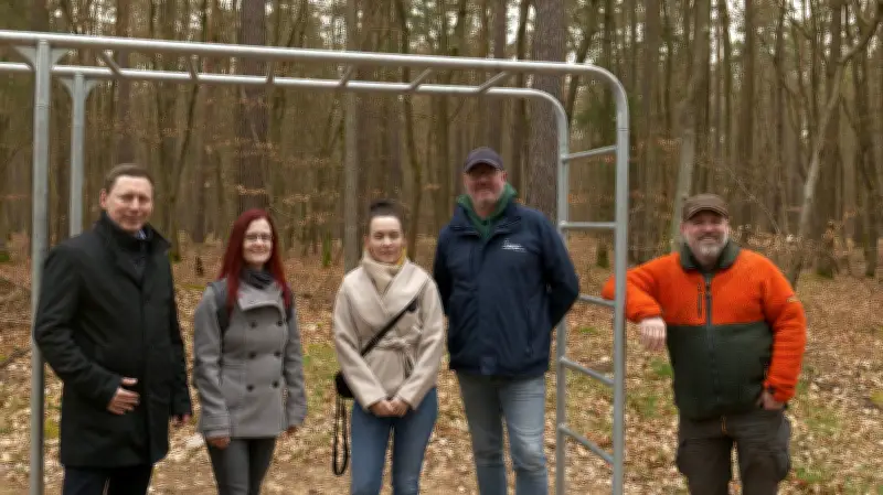 Perleberg eröffnet innovativen Trimm-Dich-Pfad im Stadtforst für Outdoor-Fitness