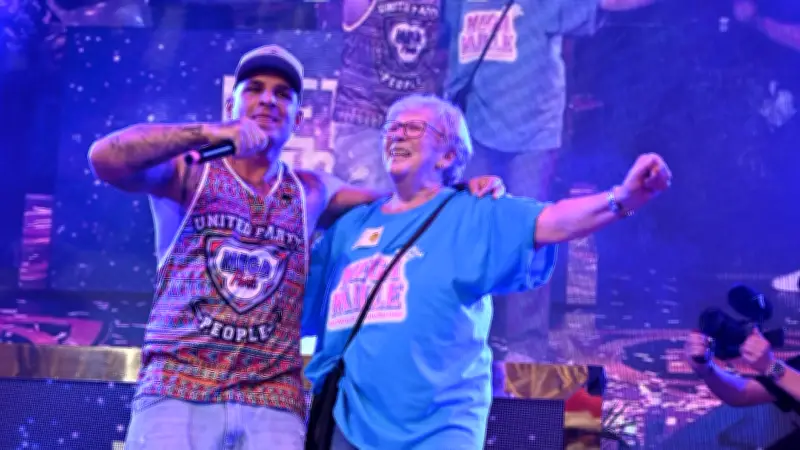 Pietro Lombardi erfüllt Rentnerin Marlies (72) ihren Mallorca-Traum