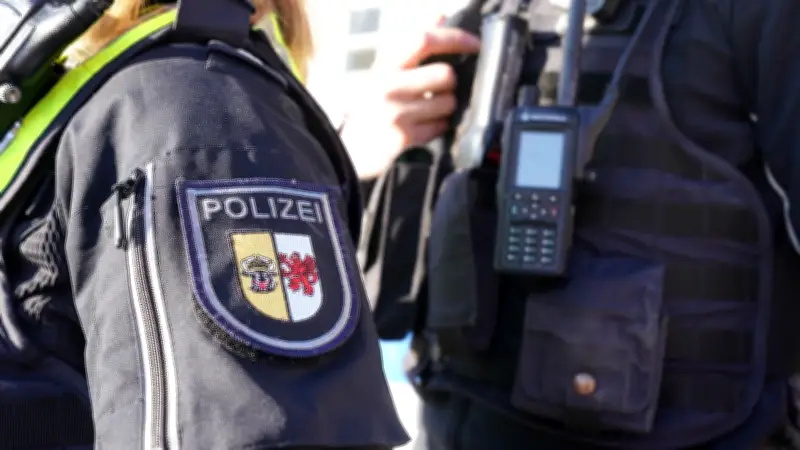 Polizei in Mecklenburg-Vorpommern kämpft mit veralteter Technik: Papier statt Digitalisierung