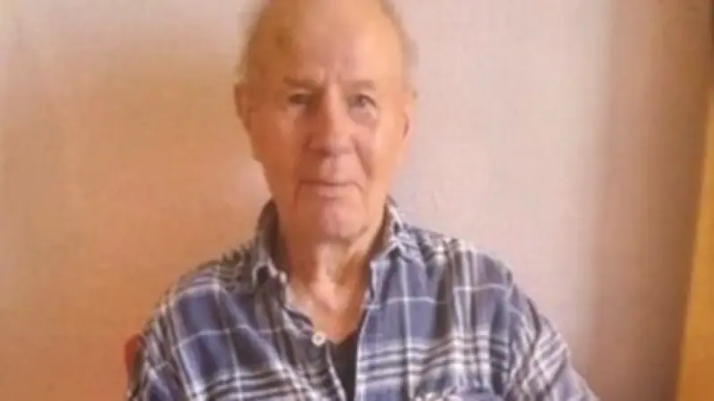 Polizei sucht vermissten 88-jährigen Senior und schwarzen Citroën in der Müritzregion