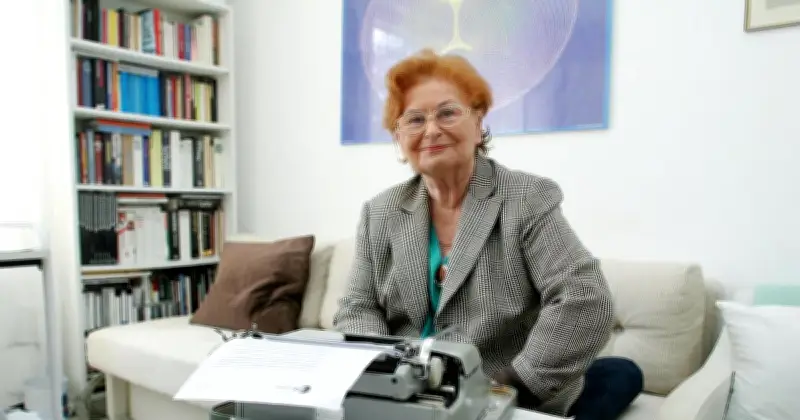 Ponkie wäre heute 100: Warum die legendäre AZ-Kritikerin heute besonders fehlt