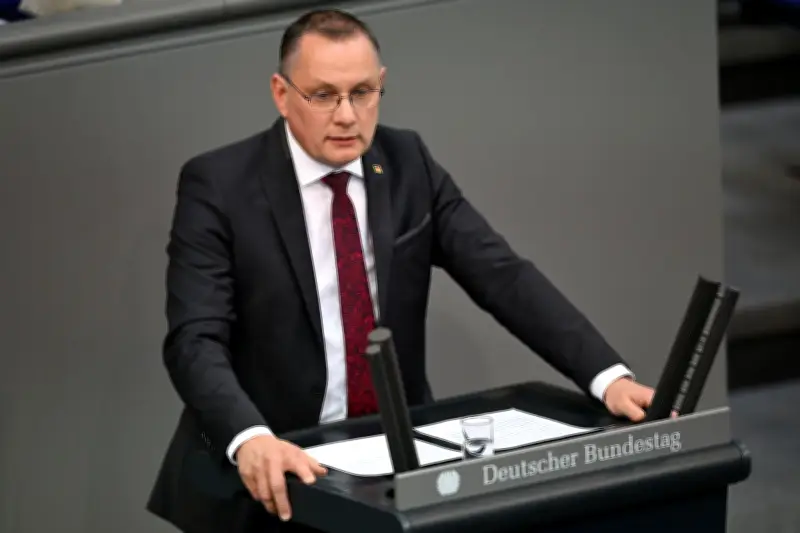 Porno-Eklat im Bundestag: Scharfe Wortgefechte um Sachsen-Vorfall