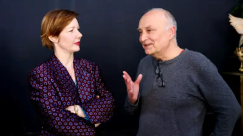 Premiere von „Rose“ in Halle: Sandra Hüller begeistert Publikum