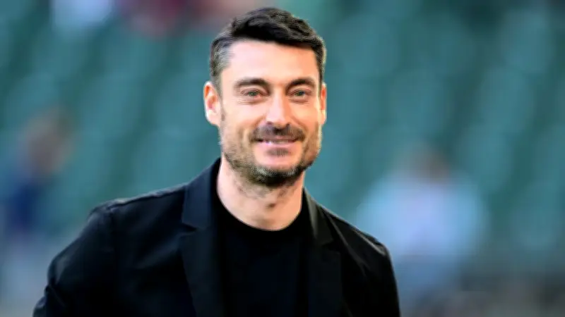 Privatleben von Eintracht-Trainer Albert Riera: Seine Liebe, Familie und Golf-Stars