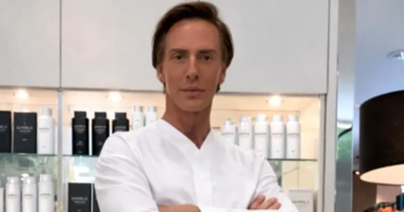 Promi-Friseur André Schulz startet mit 61 neu: Moderner Salon im Lehel statt XXL-Betrieb