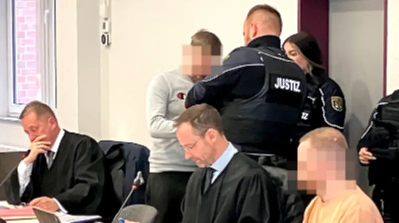 Prozess gegen Blaulicht-Fotografen: Geständnis und Zeugenaussagen nach Handy- und GPS-Überwachung