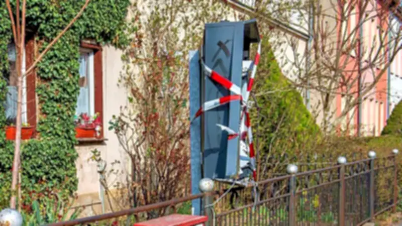 Prozess in Halle: Angeklagter nach Drogenvorfall wieder im Gerichtssaal