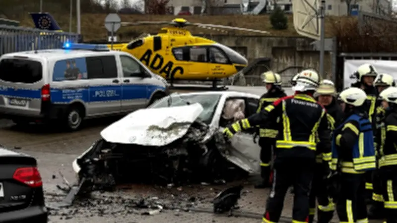 Prozess um Mordversuch per Auto: Angeklagter fragte bei Rettung: „Ist sie tot?“