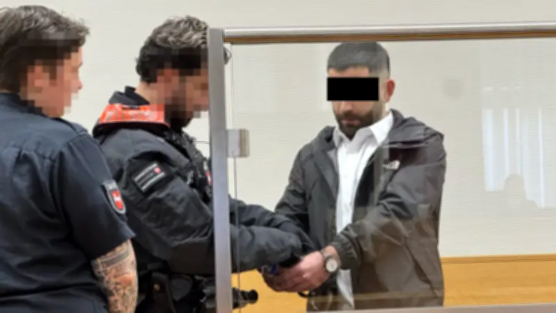 Prozess um tödliche Schießerei in Hannover: Angeklagter schweigt zu Vorwurf des Kopfschusses