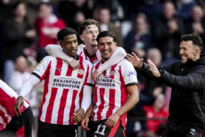 PSV Eindhoven unter Peter Bosz feiert historisch frühen Eredivisie-Meistertitel