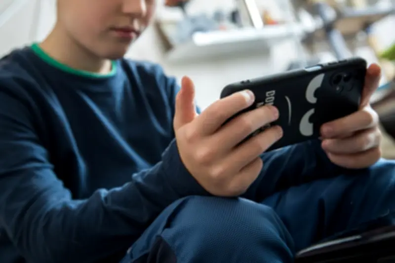 Psychologe warnt: Plötzliches Handyverbot kann bei Kindern Aggressionen auslösen