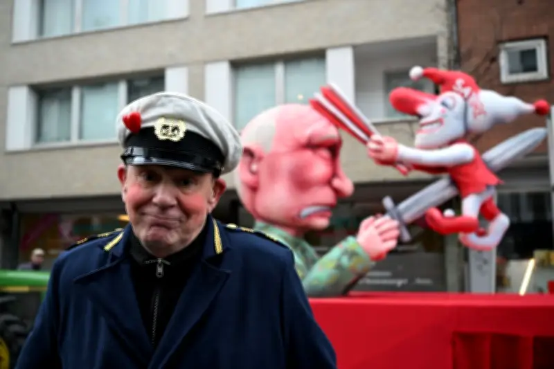 Putin-Regime verurteilt Karnevalswagenbauer Tilly zu achteinhalb Jahren Haft