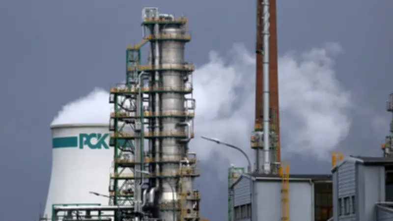 Putin stoppt kasachisches Öl: Energiekrise für Berlin und Brandenburg droht