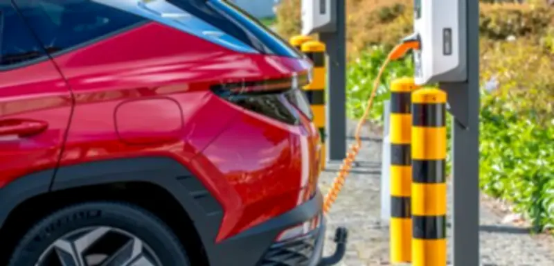 Quasimonopole bei Ladesäulen: Städte forcieren Wettbewerb für günstigeres E-Auto-Tanken
