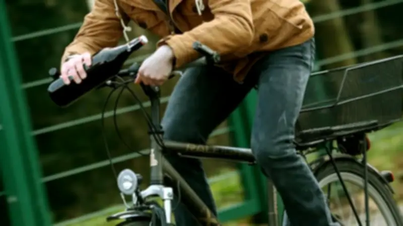 Radfahrer entdeckt menschlichen Schädel im Dortmund-Ems-Kanal bei Rheine