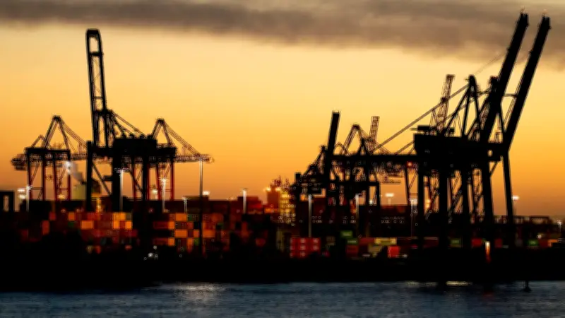 Radikaler Wirtschaftsplan: Top-Ökonomen fordern drastische Reformen für Deutschland