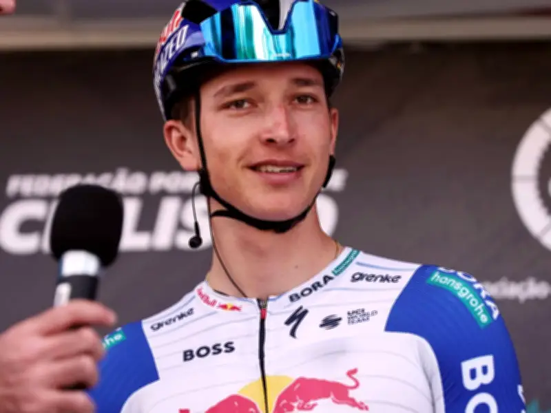 Regen-Krimi im Baskenland: Lipowitz rettet Zweitplatzierung hauchdünn