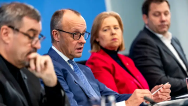 Regierung plant Karenztag und kürzere Lohnfortzahlung bei Krankheit