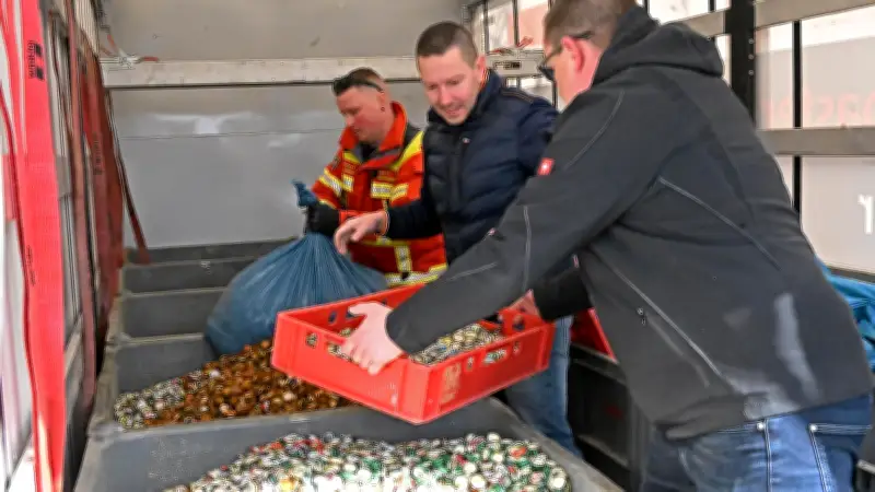 Rekordsammlung in Gatersleben: 3,7 Tonnen Kronkorken für Magdeburger Kinderhospiz