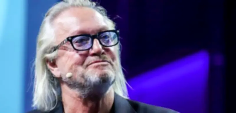 Robert Geiss lässt sich zum ersten Mal unters Messer legen