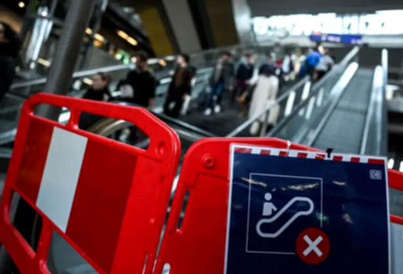 Rolltreppen-Chaos am Berliner Hauptbahnhof endlich behoben - Bahn gibt Entwarnung