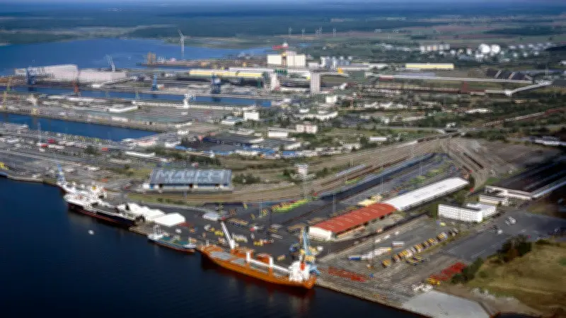 Rostock im Baustellen-Chaos: Vollsperrungen und Umleitungen belasten den Verkehr