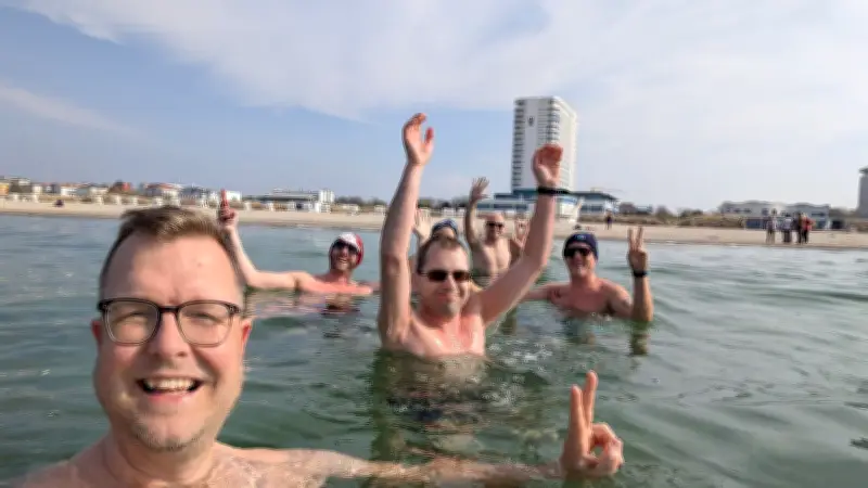 Rostocker Eisbademeisters beenden erfolgreiche Saison: Über 15.000 Euro für Kinder gesammelt