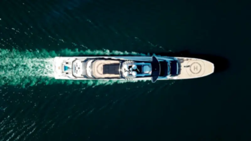 Russen-Yacht „Nord“ durchquert blockierte Straße von Hormus