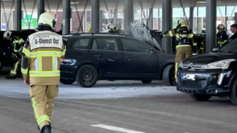 Schlägerei und Autobrand: Zwei Einsätze am Rostocker Stadthafen