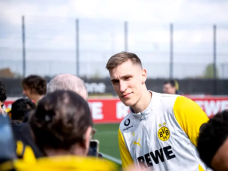 Schlotterbeck reagiert auf BVB-Fan-Pfiffe nach Vertragsverlängerung mit Ausstiegsklausel