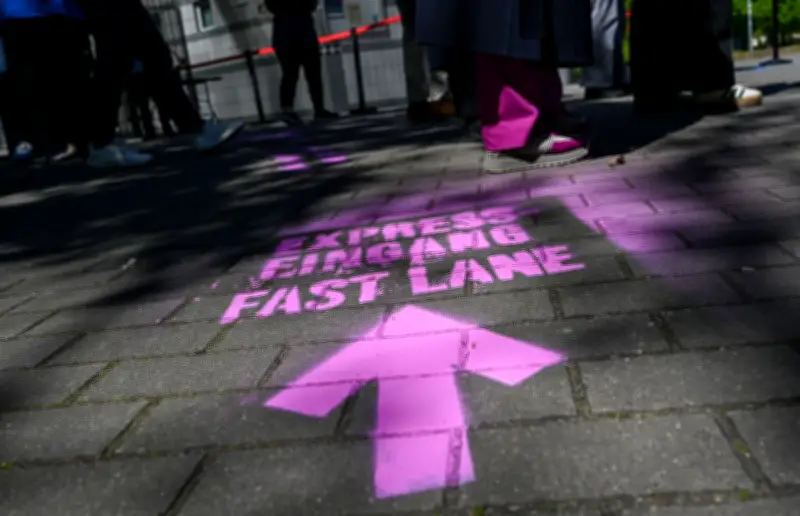 Schneller ins Freibad: Neue Expresseingänge für Berliner Badegäste