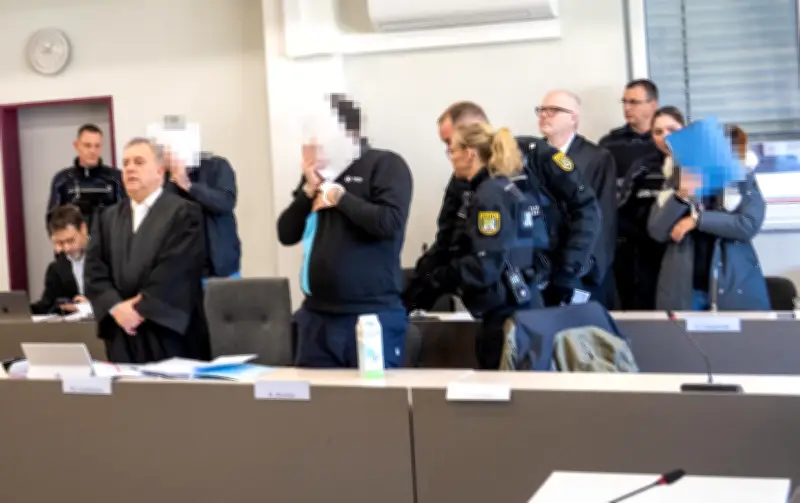 Schockanrufe-Bande vor Gericht: Trio in Dessau wegen 80.000 Euro Betrug angeklagt