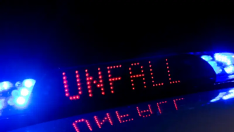 Schwerer Frontalcrash auf B290 nach riskantem Überholmanöver in Kurve