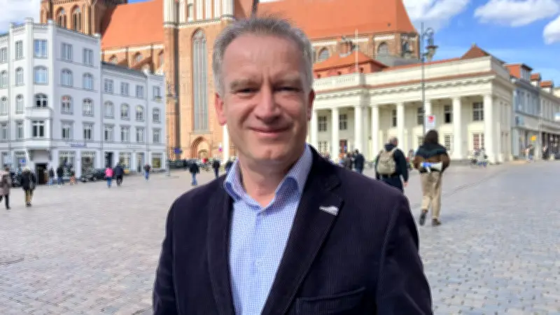 Schweriner OB-Wahl: FDP-Mitglied Lars Schubert kandidiert als freiheitlicher Bürgerkandidat