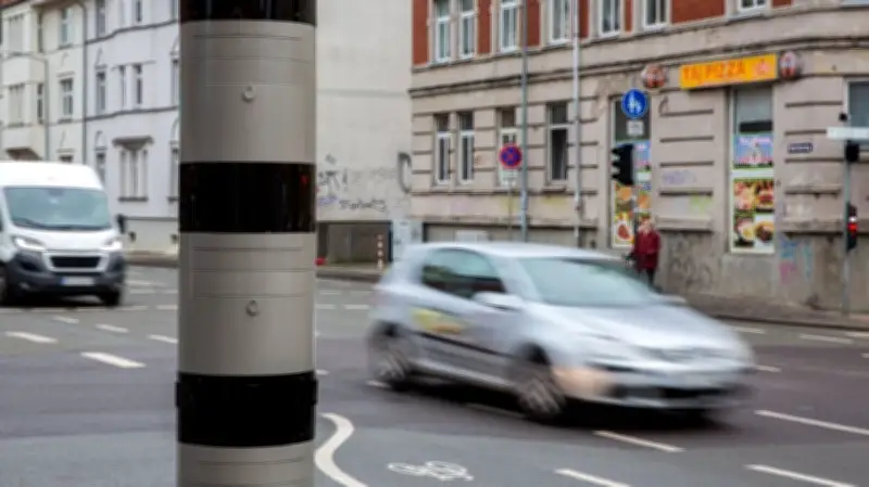 Schweriner Stadtkasse profitiert: Mehr Verkehrssünder bringen 500.000 Euro zusätzlich ein