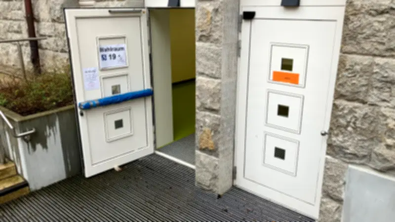 Schweriner wählen neuen Oberbürgermeister: Sieben Kandidaten im Rennen um Rathaus