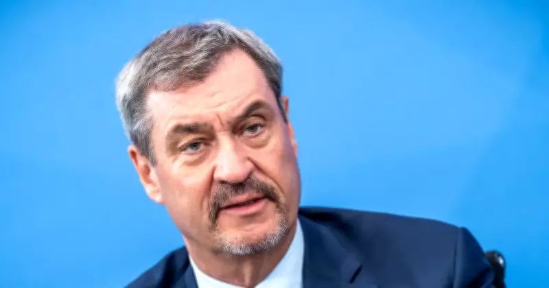 Söder glatt rasiert: Rasierunfall im Landtag sorgt für Aufsehen