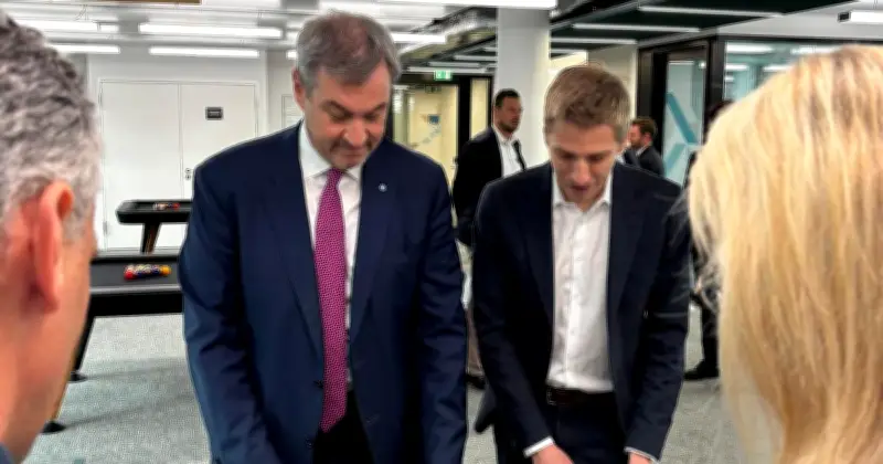 Söder und Krause gewinnen gemeinsam: Erstes Treffen bei Amazon-Eröffnung in München